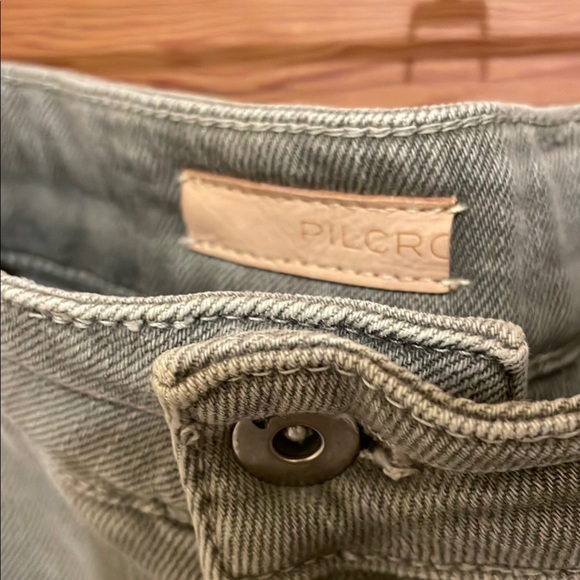 Pilcro Green Straight Leg Jeans High-Rise - Picture 2 of 4